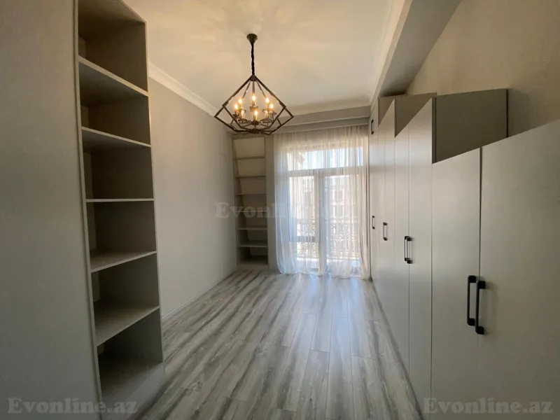 Satılır 4 otaqlı Mənzil Yeni tikili 130 m² Xətai r. - şəkil 9