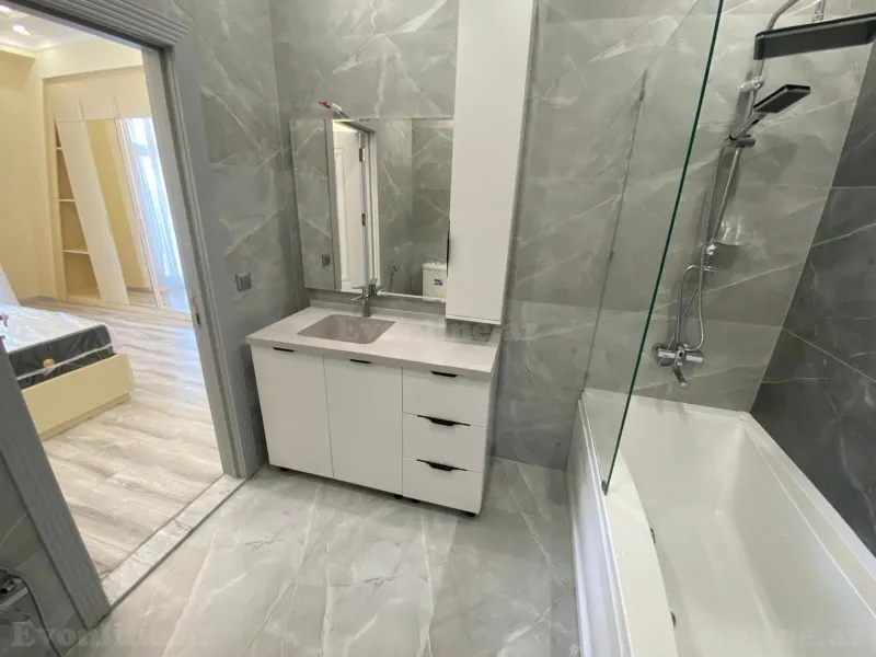 Satılır 4 otaqlı Mənzil Yeni tikili 130 m² Xətai r. - şəkil 13