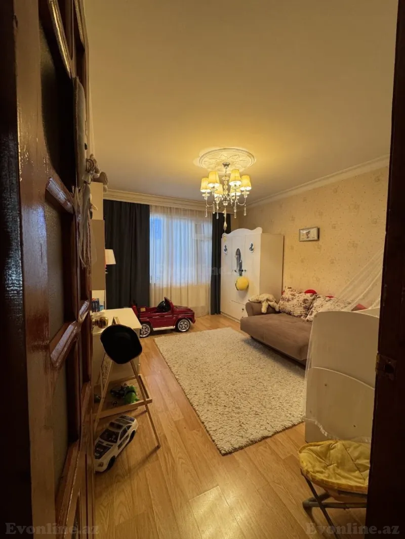 Satılır 4 otaqlı Mənzil Köhnə tikili 115 m² Bakıxanov - şəkil 6