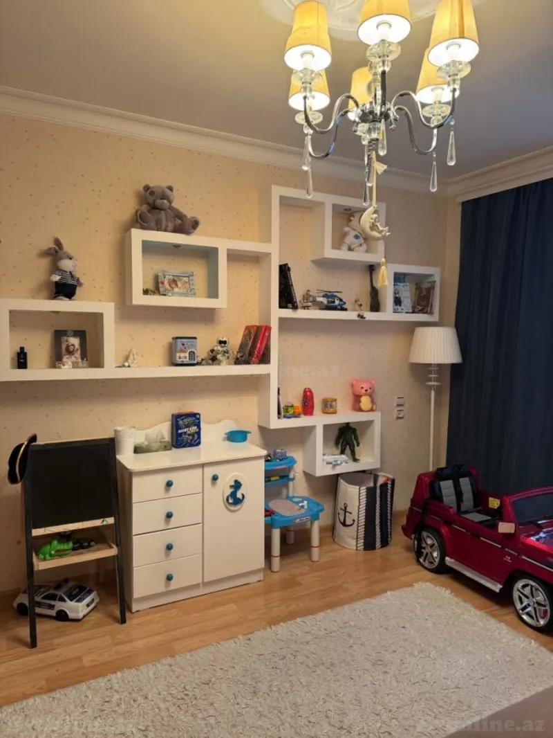 Satılır 4 otaqlı Mənzil Köhnə tikili 115 m² Bakıxanov - şəkil 8