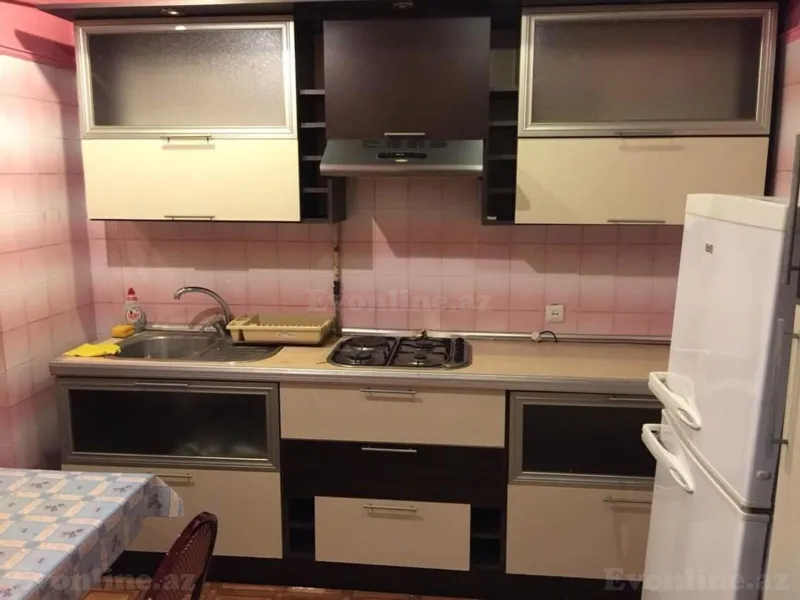 Kirayə verilir 3 otaqlı Mənzil Köhnə tikili 75 m² Gənclik m. - şəkil 8