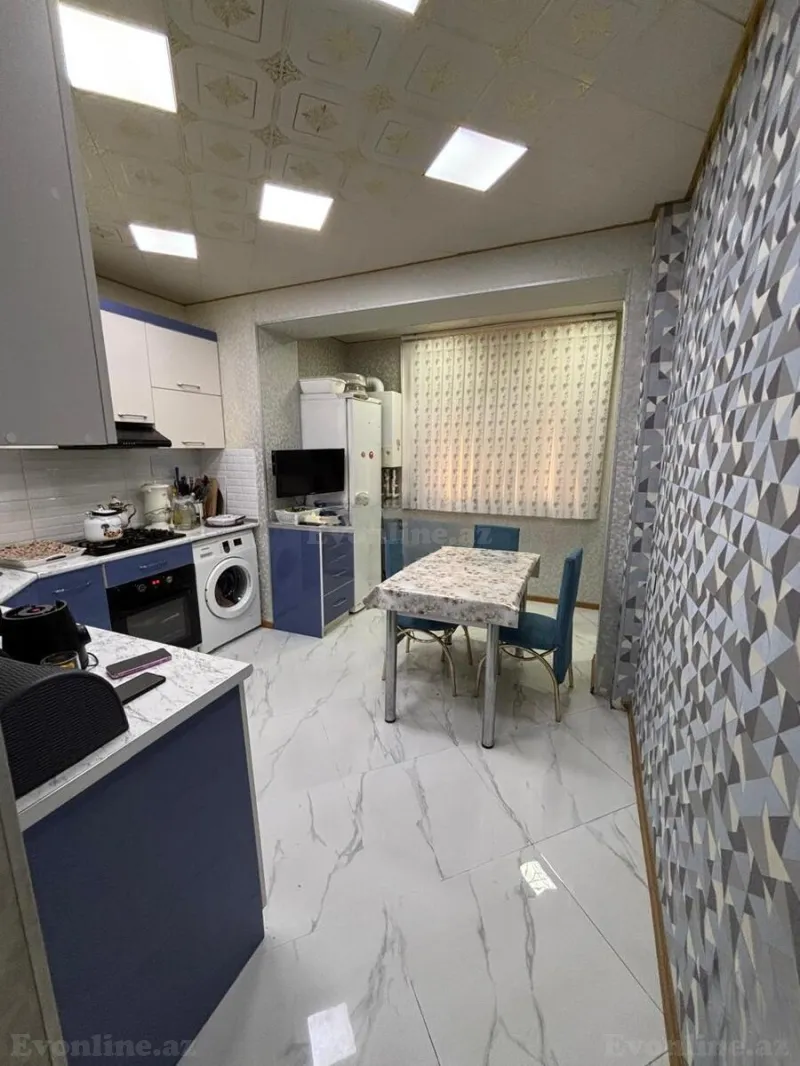3 otaqlı Mənzil 110 m² Qaraçuxur Satılır