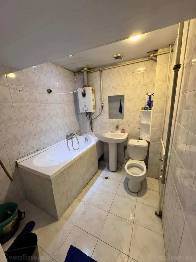 Kirayə verilir 2 otaqlı Mənzil Köhnə tikili 70 m² Elmlər Akademiyası m. - şəkil 13