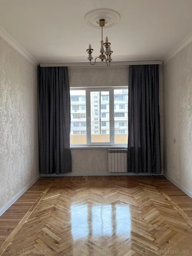 Satılır 4 otaqlı Mənzil Köhnə tikili 100 m² Əhmədli m.