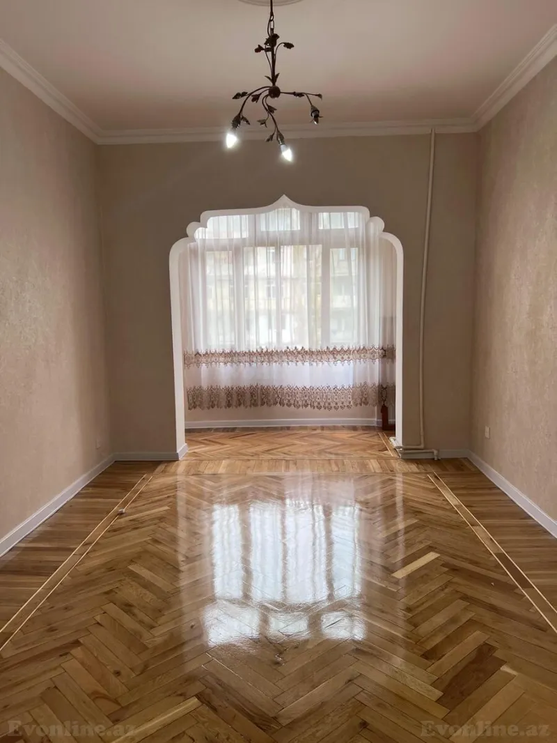 Satılır 4 otaqlı Mənzil Köhnə tikili 100 m² Əhmədli m. - şəkil 6