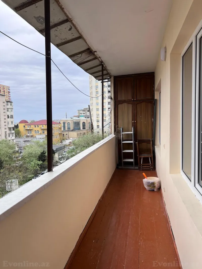 Satılır 4 otaqlı Mənzil Köhnə tikili 100 m² Əhmədli m. - şəkil 18