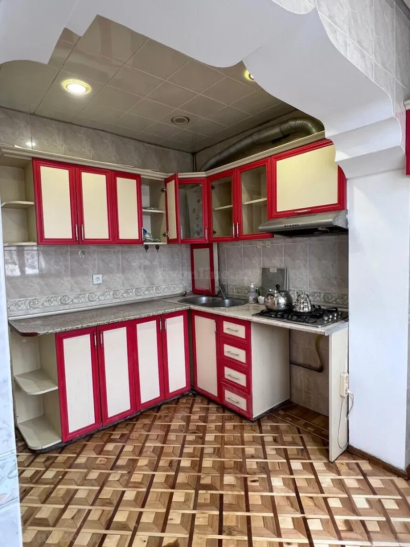Satılır 4 otaqlı Mənzil Köhnə tikili 100 m² Əhmədli m. - şəkil 19