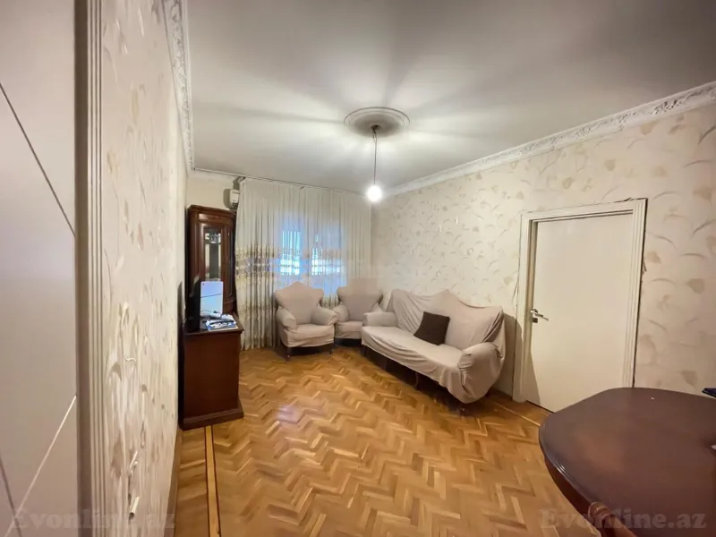 Satılır 5 otaqlı Mənzil Köhnə tikili 125 m² Binəqədi r. - şəkil 2