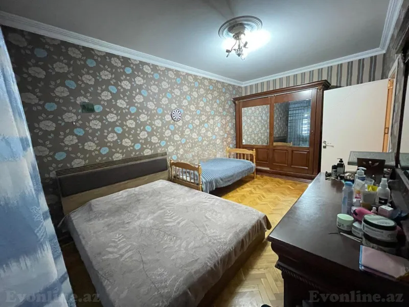 Satılır 5 otaqlı Mənzil Köhnə tikili 125 m² Binəqədi r. - şəkil 4