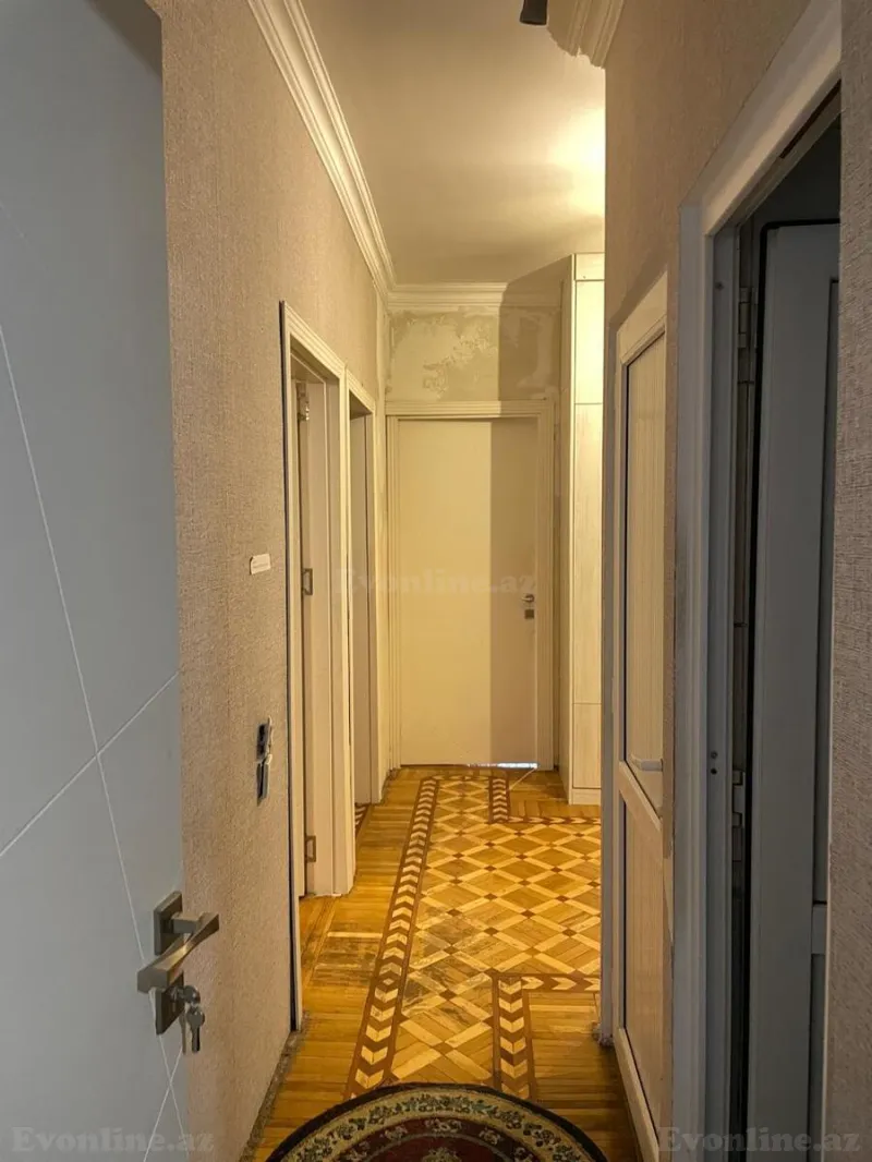 Satılır 5 otaqlı Mənzil Köhnə tikili 125 m² Binəqədi r. - şəkil 7