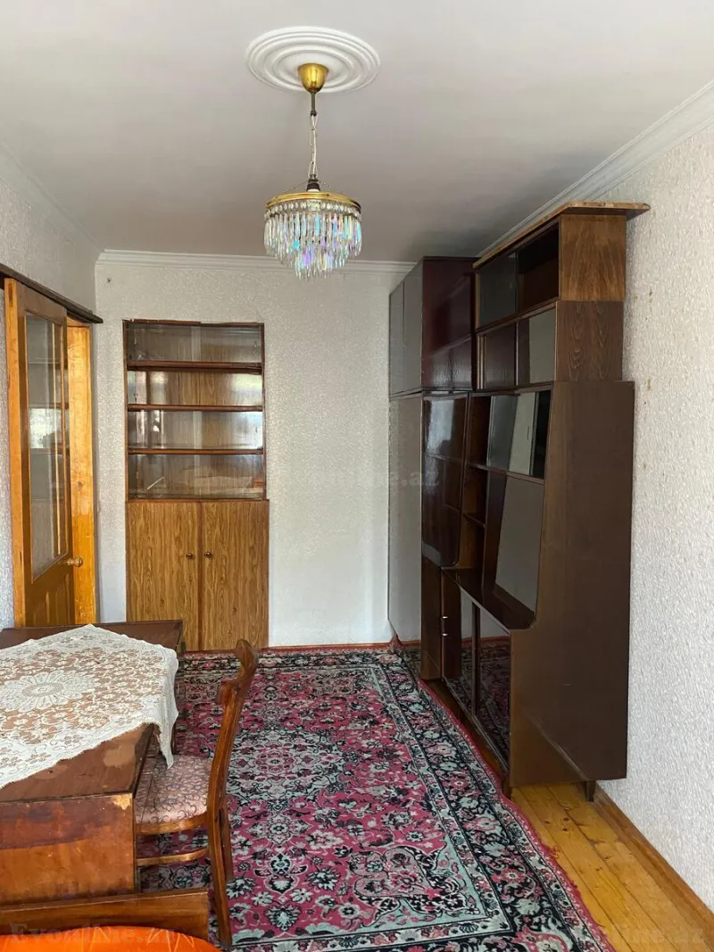 Kirayə verilir 2 otaqlı Mənzil Köhnə tikili 55 m² Bakıxanov