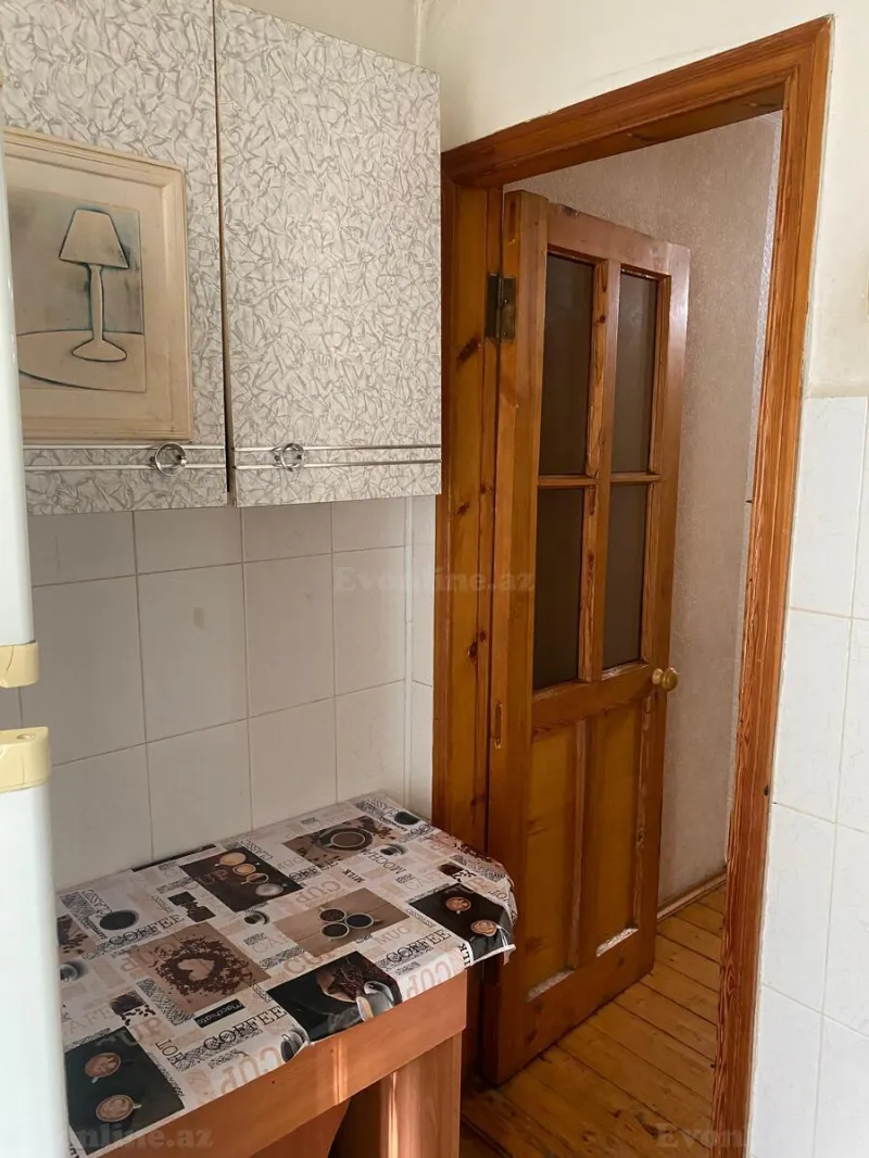 Kirayə verilir 2 otaqlı Mənzil Köhnə tikili 55 m² Bakıxanov - şəkil 9