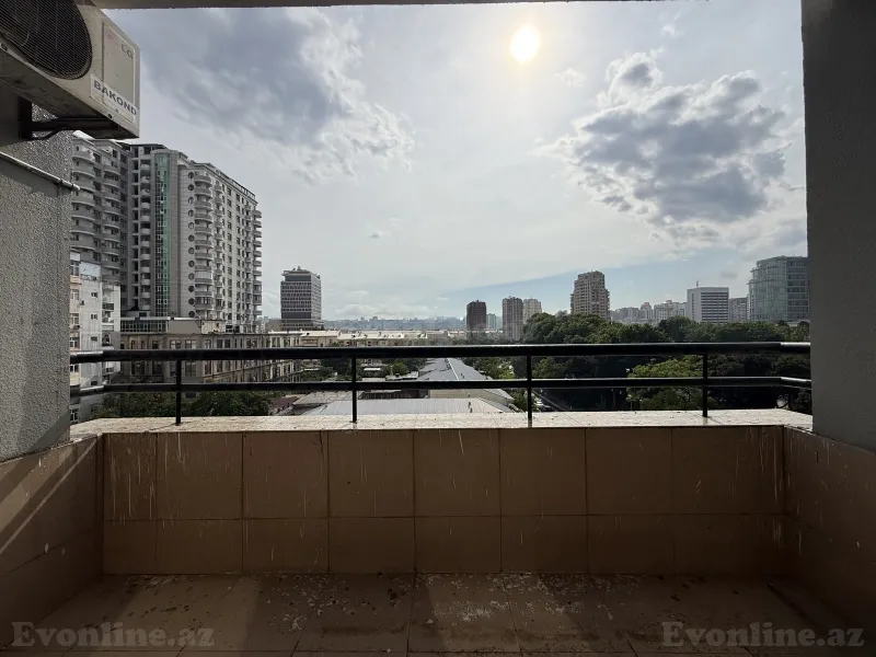 Satılır 4 otaqlı Mənzil Yeni tikili 240 m² Nəsimi r. - şəkil 7