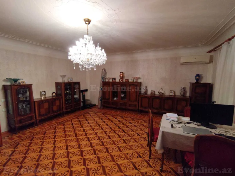 Satılır 3 otaqlı Mənzil Köhnə tikili 110 m² Nəriman Nərimanov m. - şəkil 2