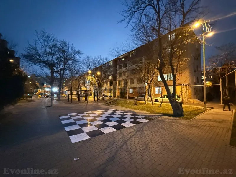 Satılır 2 otaqlı Mənzil Köhnə tikili 55 m² Xalqlar Dostluğu m.