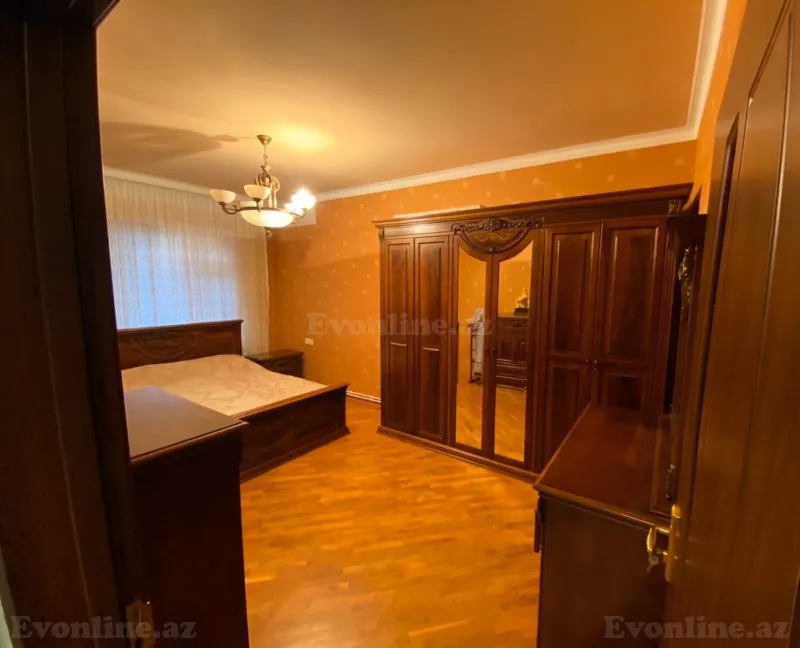 Satılır 4 otaqlı Mənzil Köhnə tikili 110 m² Azadlıq prospekti m. - şəkil 5
