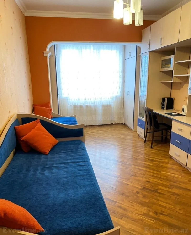Satılır 4 otaqlı Mənzil Köhnə tikili 110 m² Azadlıq prospekti m. - şəkil 8