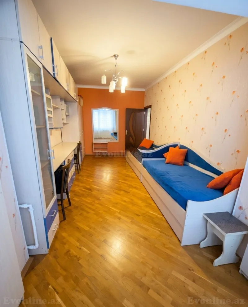 Satılır 4 otaqlı Mənzil Köhnə tikili 110 m² Azadlıq prospekti m. - şəkil 9