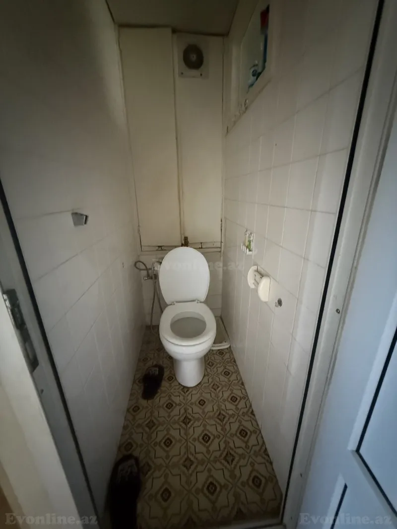 Kirayə verilir 3 otaqlı Mənzil Köhnə tikili 75 m² Xətai r. - şəkil 17