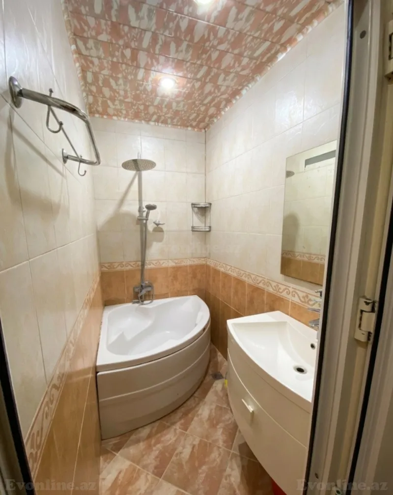 Satılır 4 otaqlı Mənzil Köhnə tikili 112 m² Nəsimi m. - şəkil 13