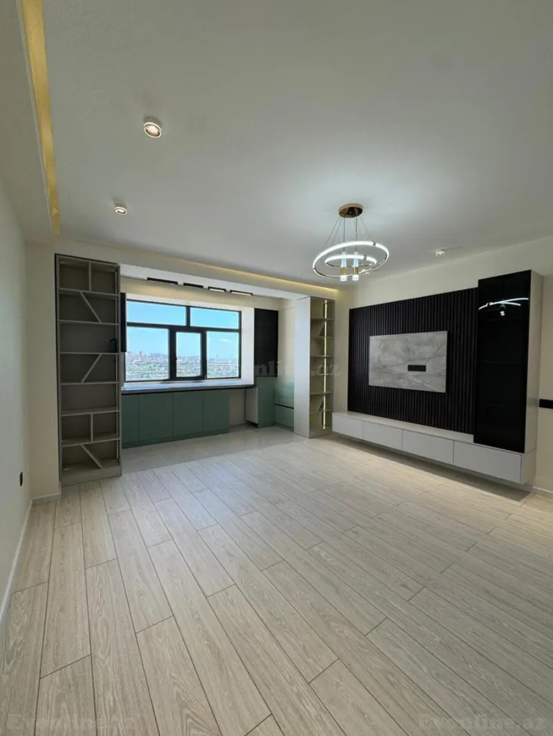 3 otaqlı Mənzil 82 m² Neftçilər m. Satılır