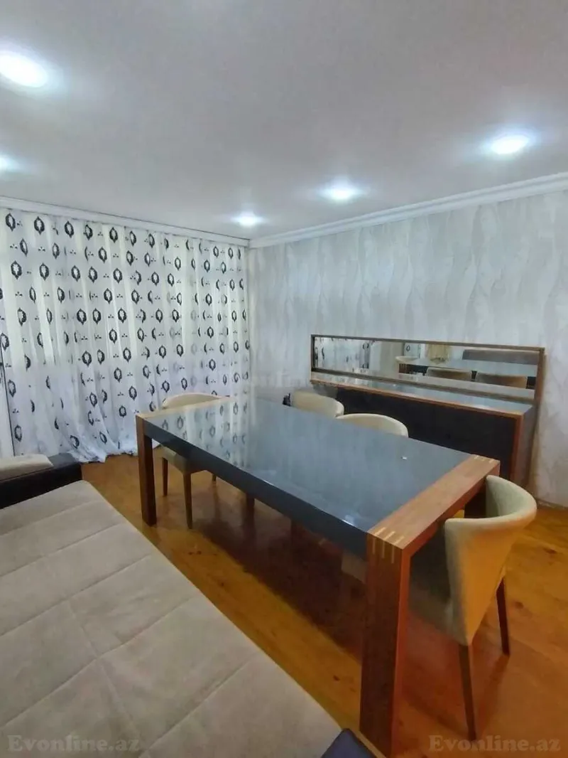 2 otaqlı Mənzil 80 m² Elmlər Akademiyası m. Kirayə verilir
