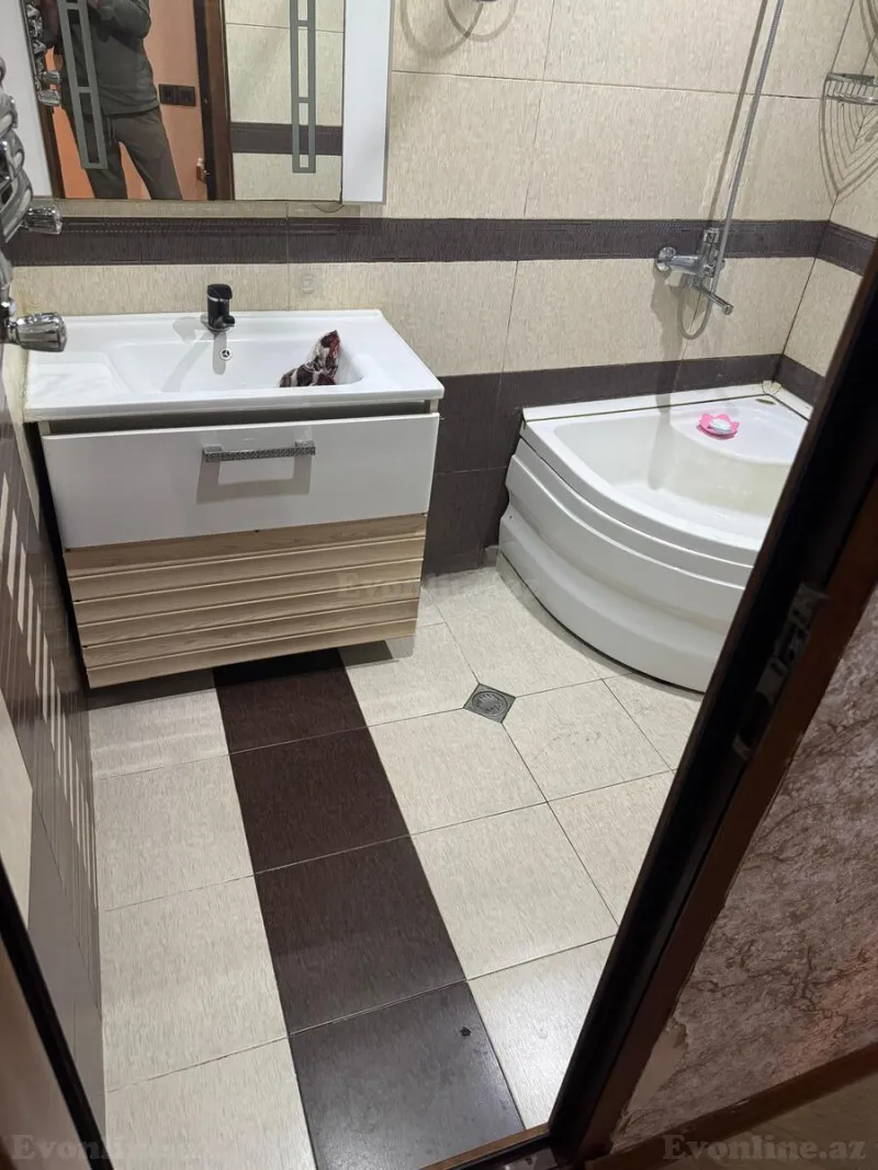 Kirayə verilir 2 otaqlı Mənzil Köhnə tikili 50 m² Xalqlar Dostluğu m. - şəkil 11