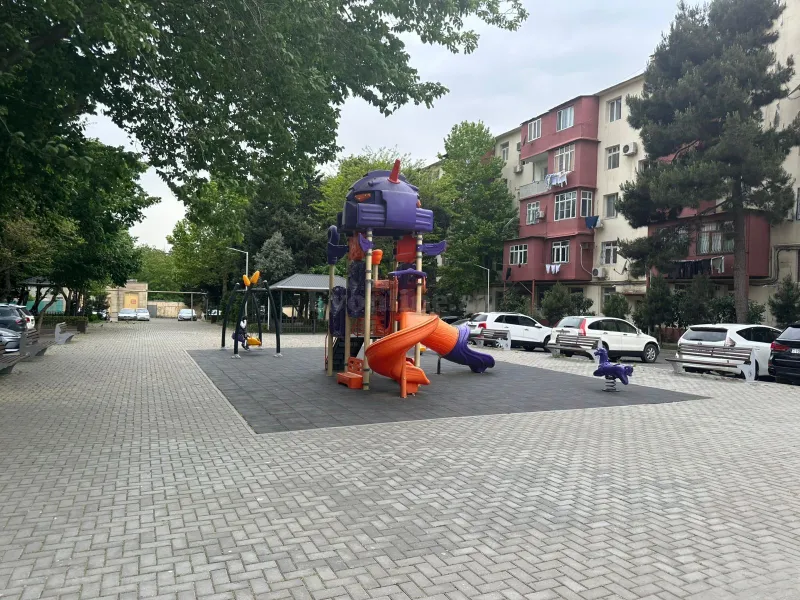 3 otaqlı Mənzil 75 m² Xalqlar Dostluğu m. Satılır
