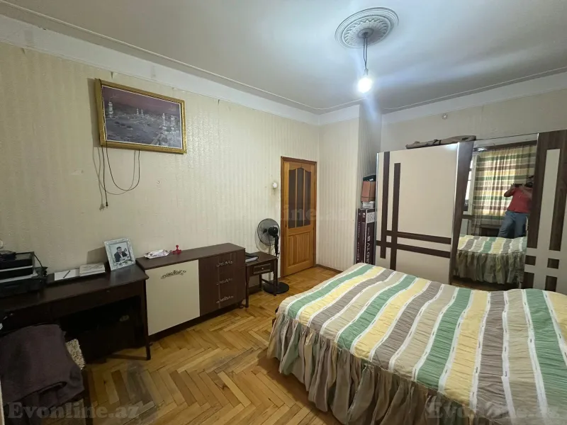 Satılır 3 otaqlı Mənzil Köhnə tikili 75 m² Xalqlar Dostluğu m. - şəkil 5