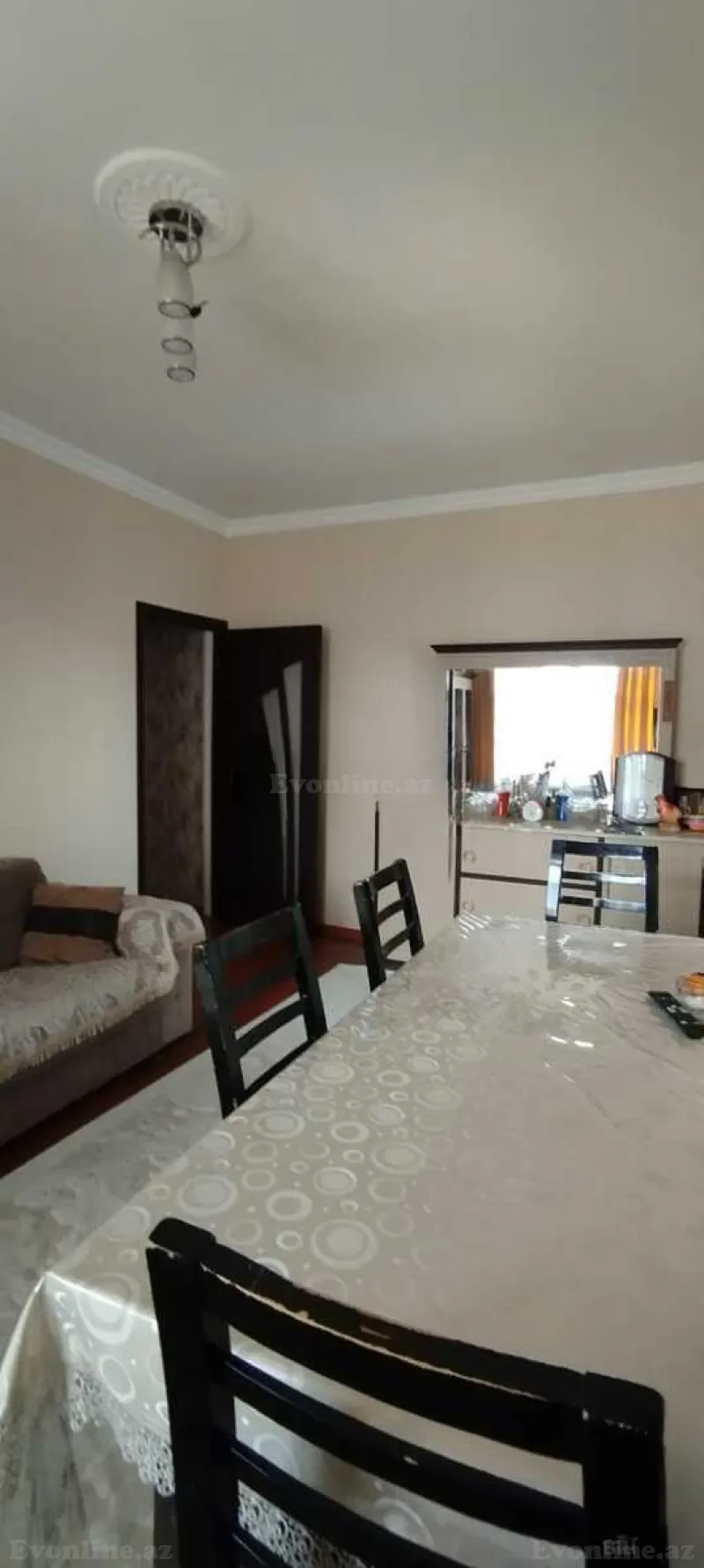 Satılır 3 otaqlı Mənzil Köhnə tikili 64 m² Neftçilər m.