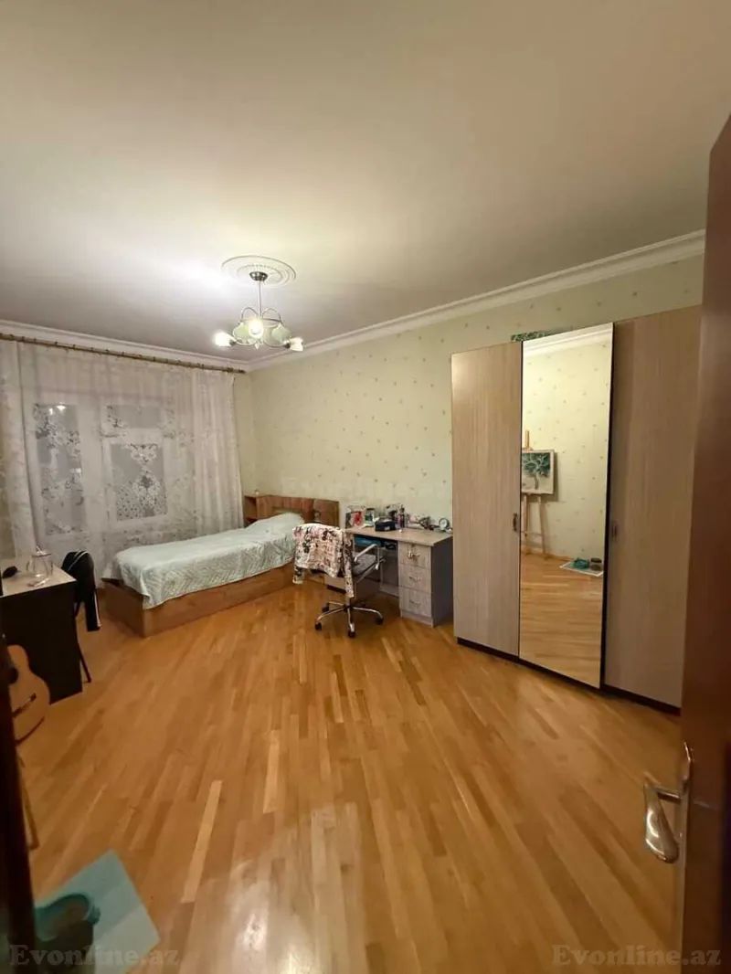 Satılır 4 otaqlı Mənzil Köhnə tikili 110 m² Əhmədli m. - şəkil 13