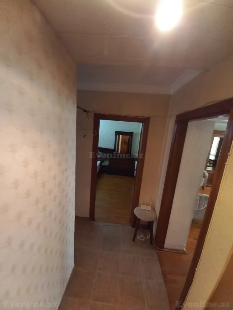Satılır 3 otaqlı Mənzil Köhnə tikili 75 m² İçərişəhər m.