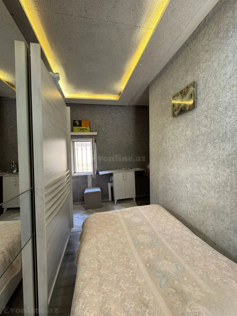 Satılır 3 otaqlı Mənzil Köhnə tikili 50 m² Sahil m. - şəkil 2