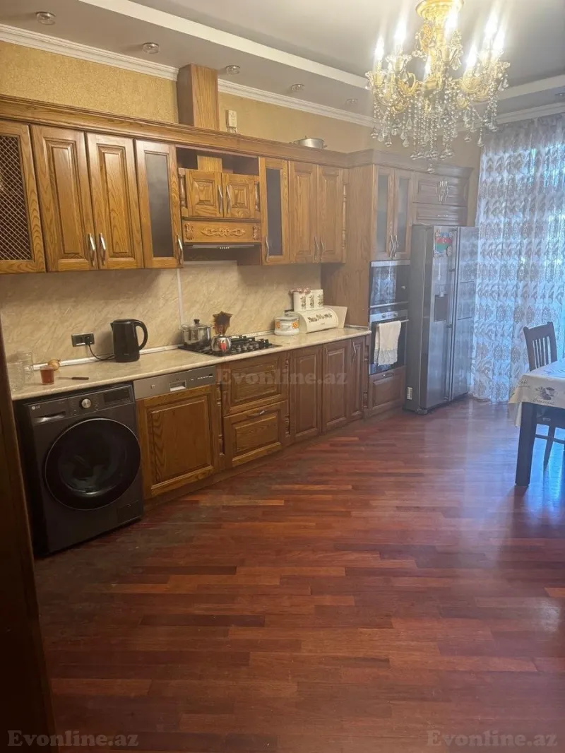 Satılır 4 otaqlı Mənzil Yeni tikili 180 m² Nəsimi r. - şəkil 17