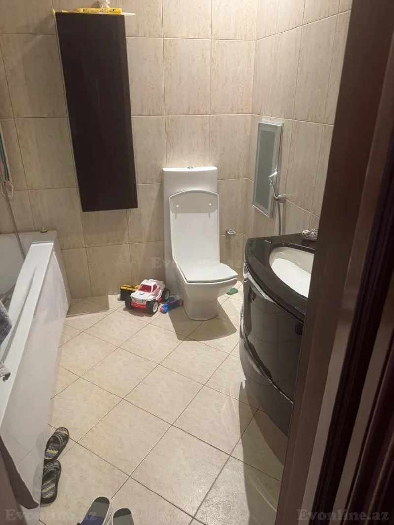 Satılır 4 otaqlı Mənzil Yeni tikili 180 m² Nəsimi r. - şəkil 20