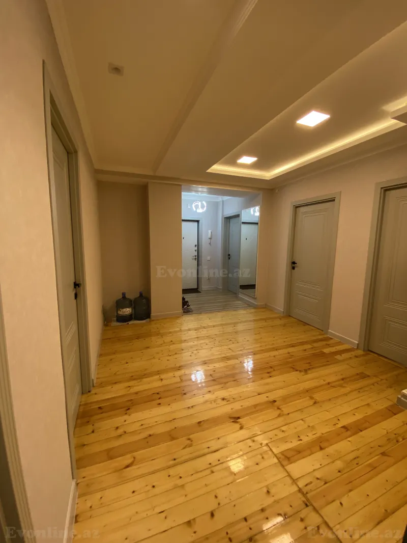 Satılır 4 otaqlı Mənzil Yeni tikili 120 m² Q.Qarayev pr. - şəkil 4