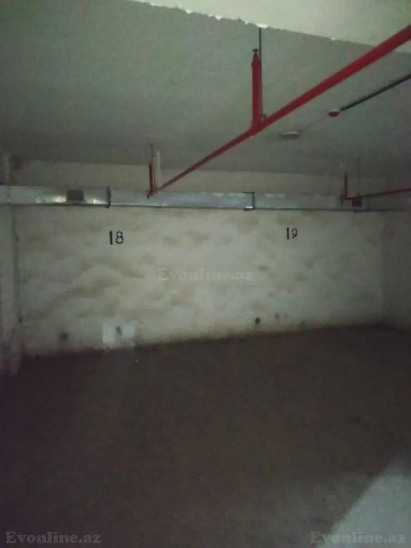 Satılır Qaraj 18 m² İnşaatçılar m. - şəkil 2