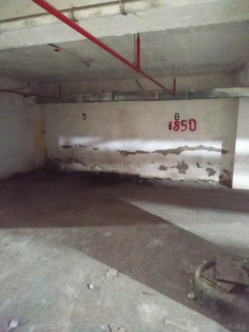 Satılır Qaraj 18 m² İnşaatçılar m. - şəkil 4