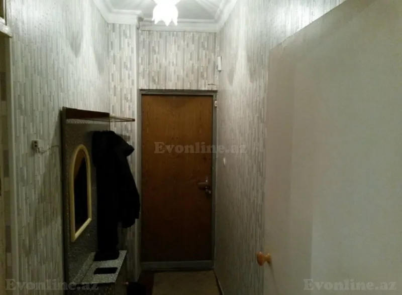 Kirayə verilir 2 otaqlı Mənzil Köhnə tikili 35 m² Qara Qarayev m.