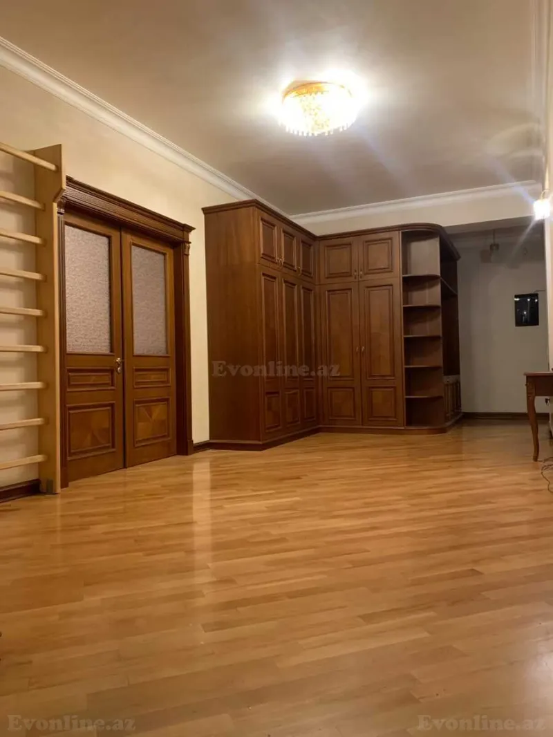 Satılır 4 otaqlı Mənzil Yeni tikili 186 m² Həzi Aslanov m. - şəkil 5