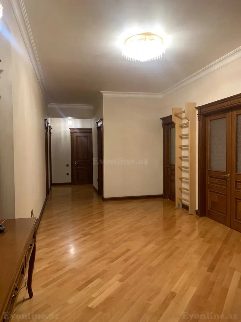 Satılır 4 otaqlı Mənzil Yeni tikili 186 m² Həzi Aslanov m. - şəkil 6
