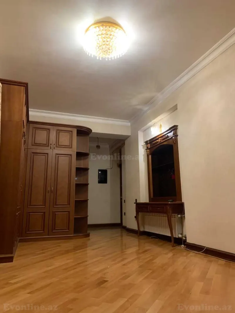 Satılır 4 otaqlı Mənzil Yeni tikili 186 m² Həzi Aslanov m. - şəkil 7