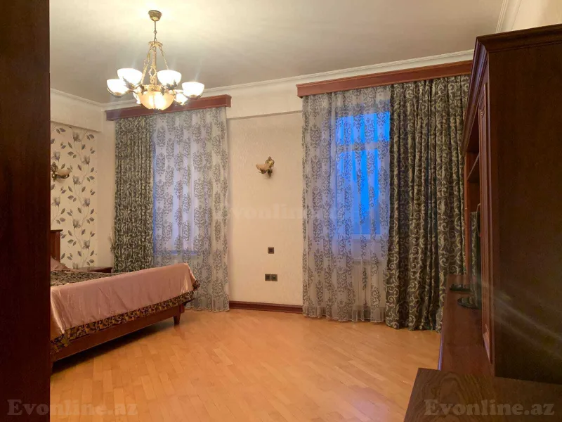 Satılır 4 otaqlı Mənzil Yeni tikili 186 m² Həzi Aslanov m. - şəkil 8