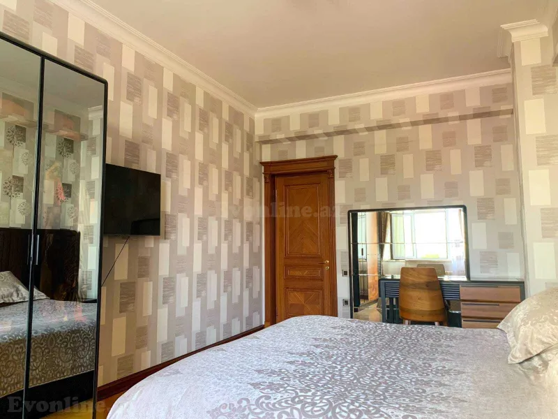 Satılır 4 otaqlı Mənzil Yeni tikili 186 m² Həzi Aslanov m. - şəkil 9