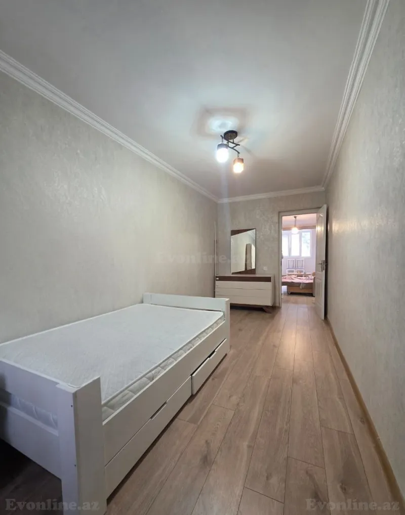 Satılır 2 otaqlı Mənzil Köhnə tikili 55 m² Elmlər Akademiyası m. - şəkil 2