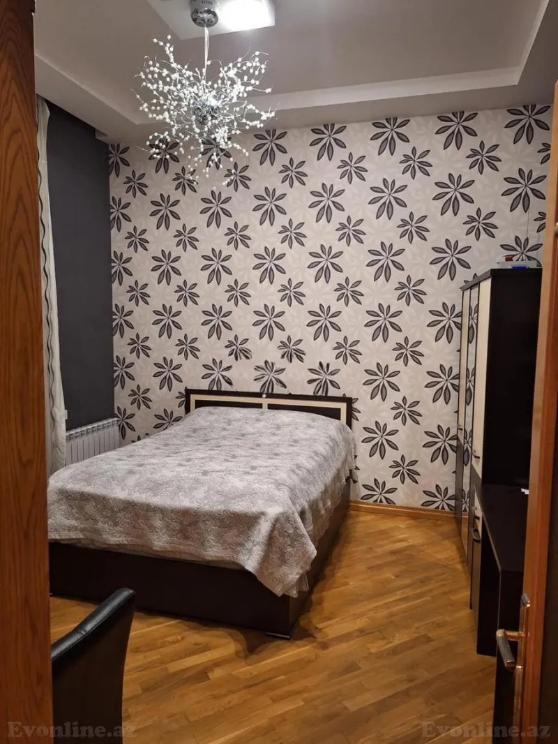 Satılır 7 otaqlı Həyət evi 400 m² Novxanı - şəkil 5