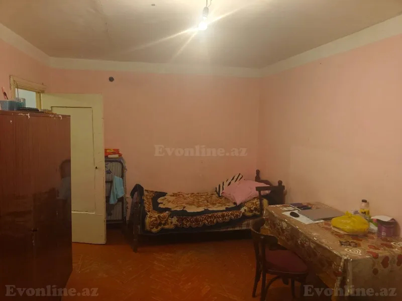 Kirayə verilir 1 otaqlı Mənzil Köhnə tikili 35 m² Neftçilər m. - şəkil 3