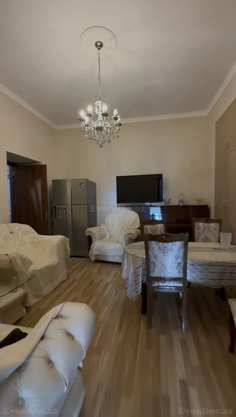 Satılır 3 otaqlı Mənzil Köhnə tikili 70 m² Bayıl - şəkil 2