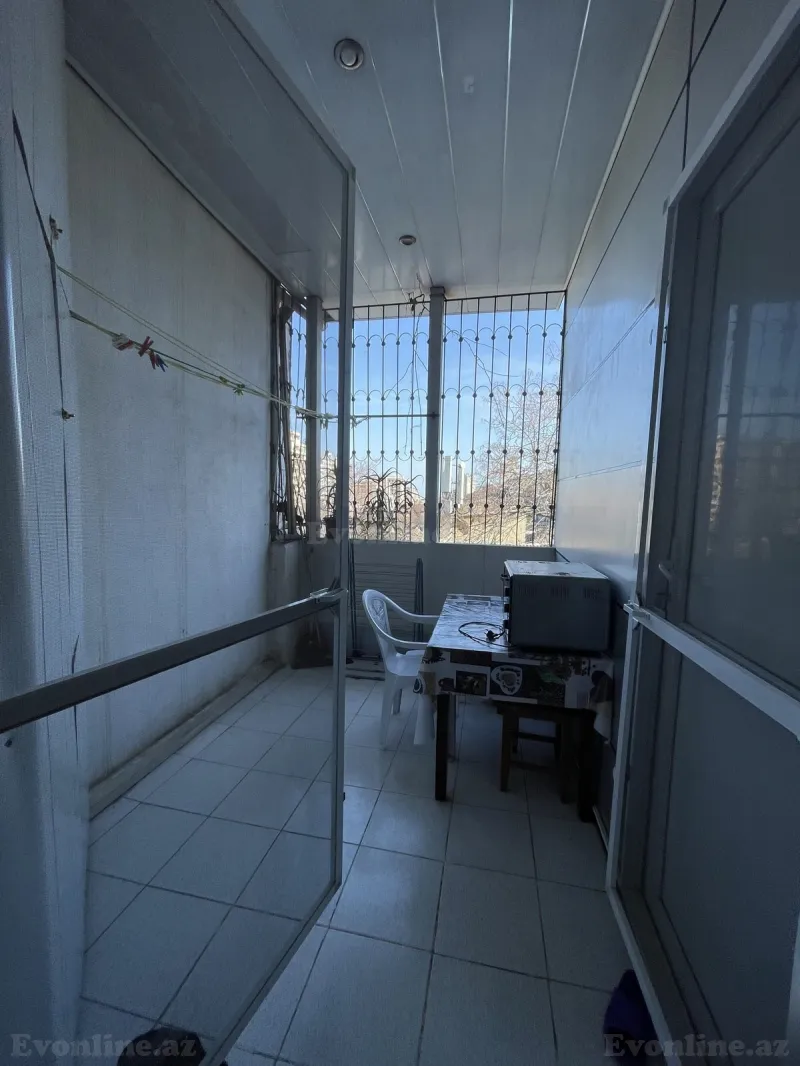 Satılır 3 otaqlı Mənzil Köhnə tikili 70 m² Bayıl - şəkil 6