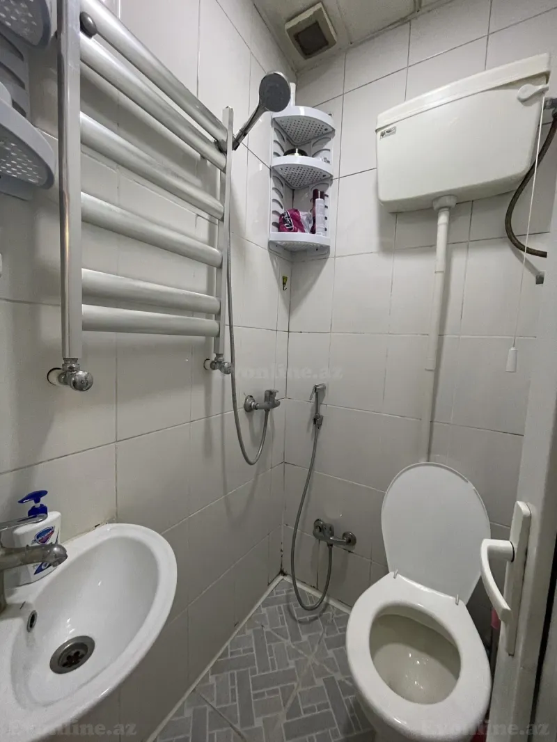 Satılır 3 otaqlı Mənzil Köhnə tikili 70 m² Bayıl - şəkil 12